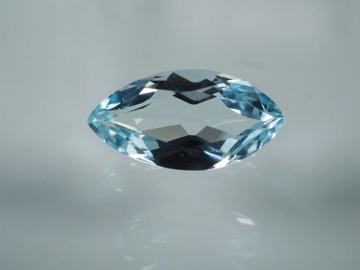 ★☆★BI-LOきまぐれ大セール★☆★ No 0325 天然石 アクアマリン 0.87ct 産地ブラジル_画像1