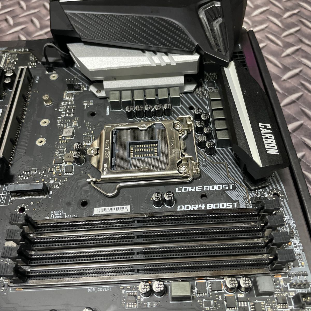 MSI MPG Z390 GAMING PRO CARBON ATX マザーボード動作未確認 ピン曲がりあり。 【ジャンク品】 の画像4