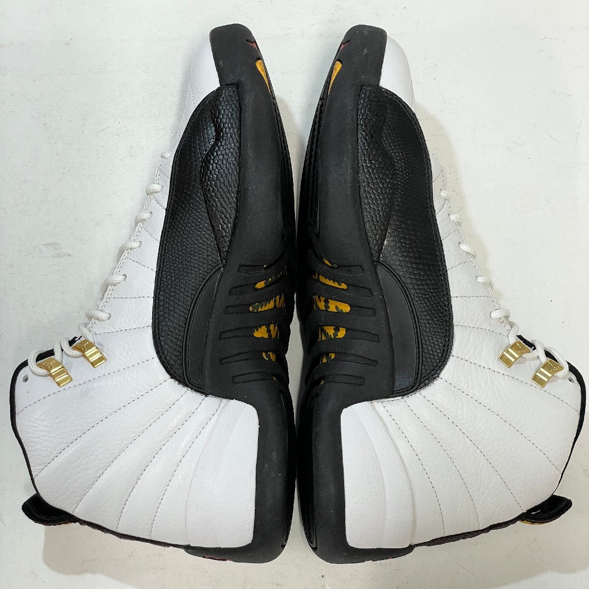 28cm AIR JORDAN 12 RETRO CDP 130690-109 エア ジョーダン 12 レトロ CDP タクシー メンズ スニーカー RJ H101955の画像4