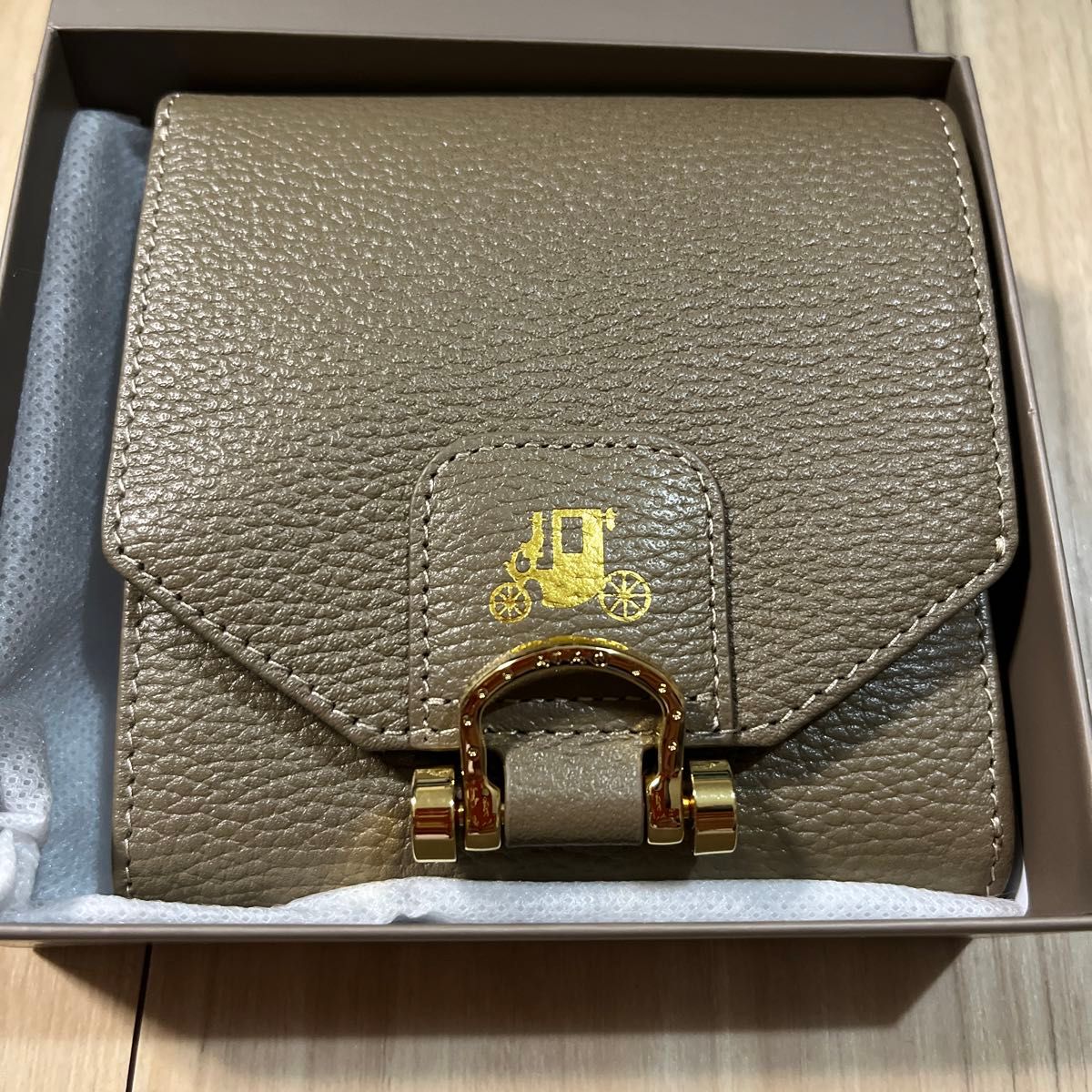 新品未使用品】アタオ ATAO 大容量二つ折り財布 人気のロトロ 新品未使用品】アタオ ATAO 大容量二つ折り財布 人気のロトロ