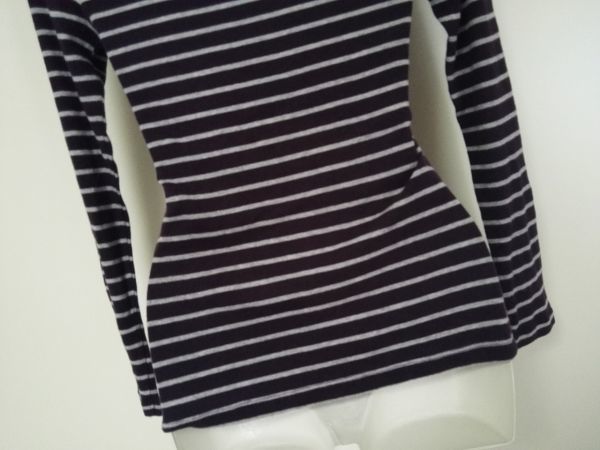 jjyk5-828 ■ Gap ■ カットソー Tシャツ 長袖 supersoft ボーダー トップス Vネック 紫 ダークパープル×グレー XXS_画像7