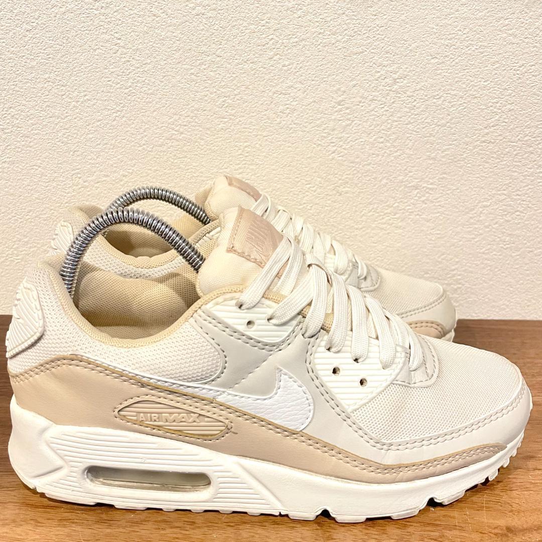 NIKE WMNS AIR MAX 90 PHANTOM ナイキ エアマックス 90 ベージュ レディース FD1452-030 ローカットスニーカー 24cm_画像3