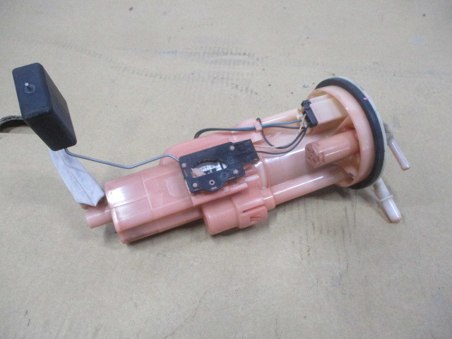 スズキ エブリィ PAハイルーフ DA64V フューエルポンプ 15100-56810 15100-56M01_画像2