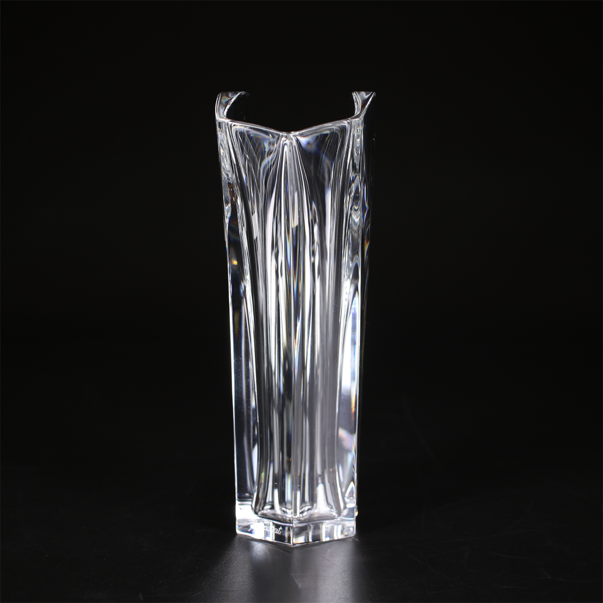 PA409 Baccarat 【バカラ】 クリスタルガラス 花瓶 高18㎝／美品！ｈ_画像5