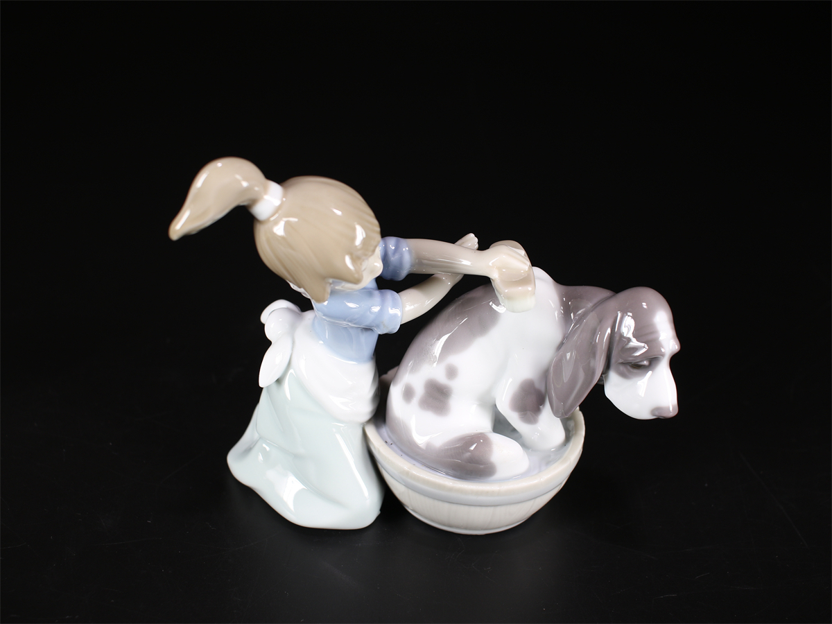 CE405 LLADRO 【リヤドロ】 磁器人形 美少女と犬 置物／美品！ｈ_画像8