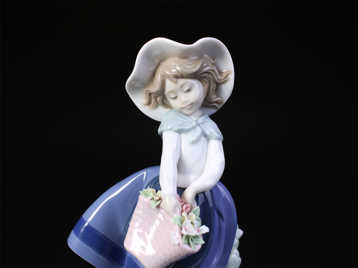 CE509 LLADRO 【リヤドロ】 磁器人形 美少女 置物 高18㎝／美品！ｈ_画像6