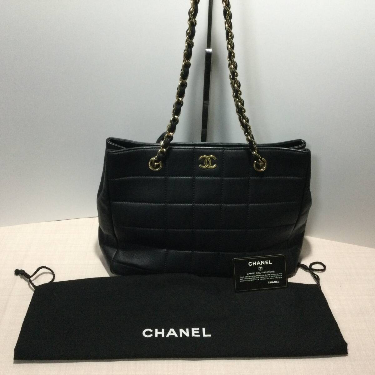 【正規品】シャネル◆CHANEL チョコバー ラムスキン チェーン トートバッグ◆ブラック● レディース ●美品 の画像10