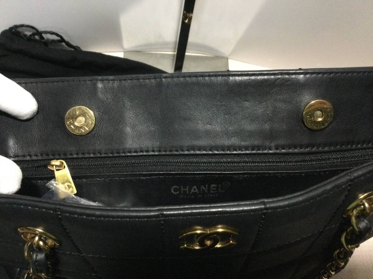 【正規品】シャネル◆CHANEL チョコバー ラムスキン チェーン トートバッグ◆ブラック● レディース ●美品 _画像4