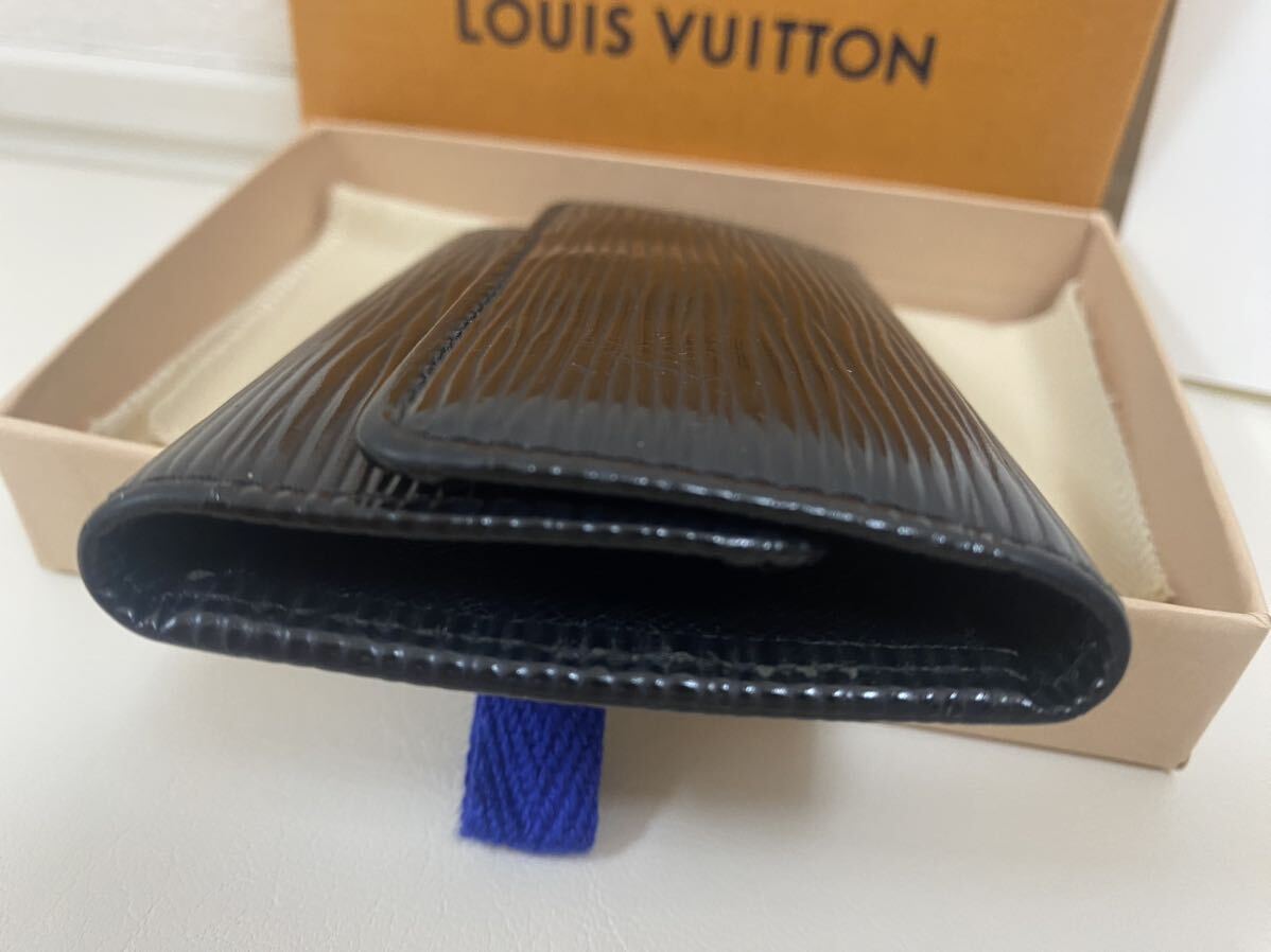 【美品】LOUIS VUITTON ルイヴィトン エピ 6連レザーキーケースの画像6