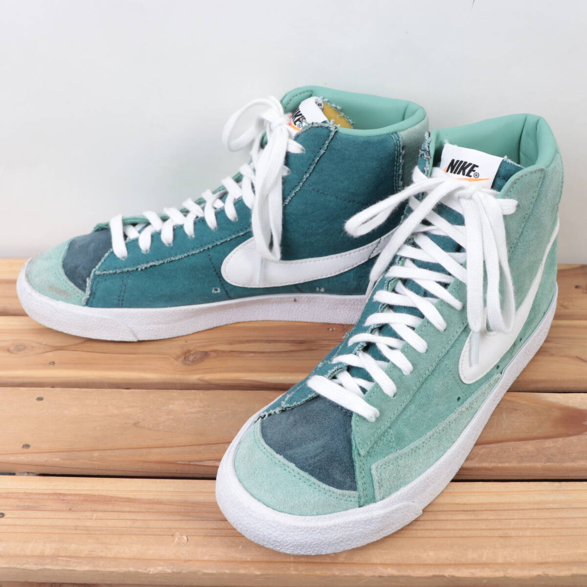 z631 ナイキ ブレザー ミッド 77 ビンテージ US8.5 26.5cm/緑 グリーン 白 ホワイト NIKE BLAZER MID 77 VINTAGE メンズ スニーカー 中古_画像1