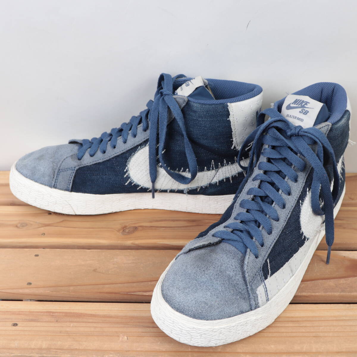 z810 ナイキ SB ブレーザー ミッド プレミアム US9 27.0cm/紺 ネイビー 白 NIKE SB BLAZER MID PREMIUM メンズ スニーカー 中古_画像1