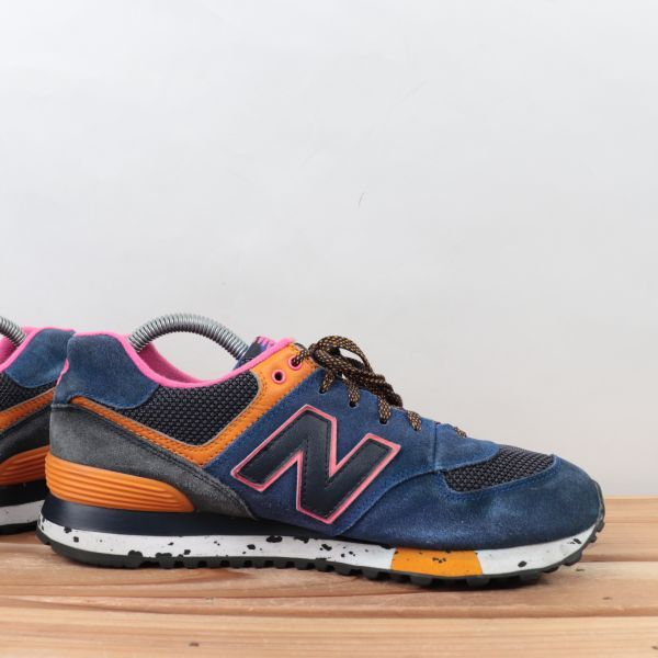 z717【574】ニューバランス US8 26.0cm/青 ブルー オレンジ 黒 ブラック ピンク系 newbalance メンズ スニーカー 中古の画像5