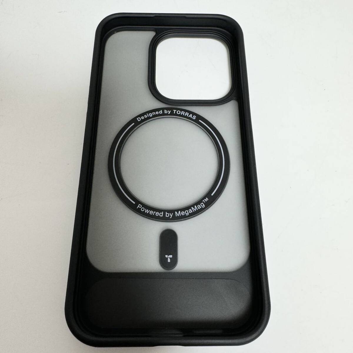 【美品】TORRAS UPRO Pstand ケース iPhone 15 Pro用 ブラック 黒 アイフォンケース スマホケース マグネット搭載 MagSafe対応_画像3