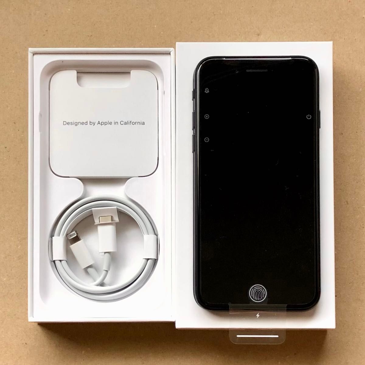 iPhone SE 第3世代 64GB ミッドナイト SIMフリー ブラック 黒 iPhone SE 第3世代 64GB ミッドナイト SIMフリー ブラック 黒