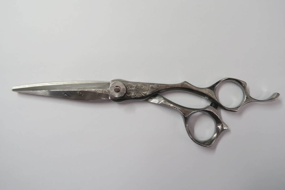 Bランク【MIZUTANI SCISSORS ミズタニシザーズ】 DAMA INTEGRAL D-02 シザー 美容師・理容師 6.2インチ 右利き 【中古】:I-714_画像1