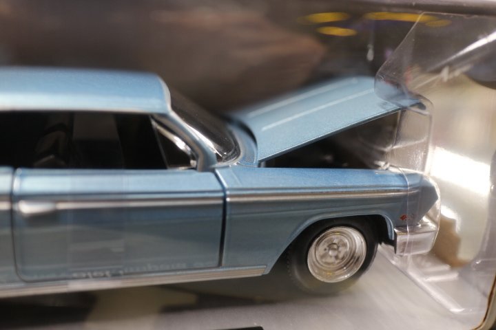NewRay 1/25 1962 Chevrolet Impala SS シボレー インパラ ミニカー_画像5