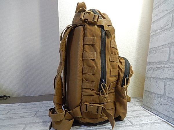 P76 希少！人気！◆USMC PACK Assault Pack◆米軍◆アウトドア！キャンプ！バイク！_画像4