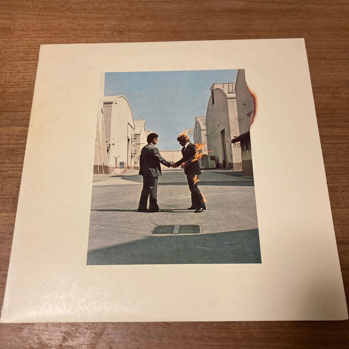 日本盤 ポスター付きPINK FLOYD ピンク・フロイド / Wish You Were Here 炎 あなたがここにいてほしい ポスター付き ポストカード付きの画像1