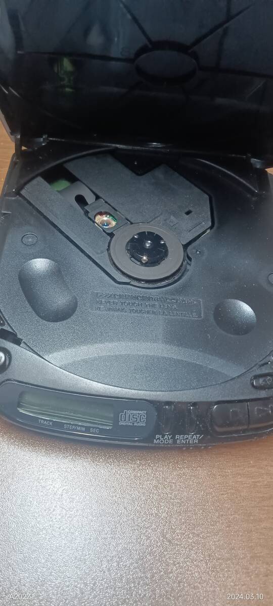 sony discman d-131 動作品　２3００円即決_画像5