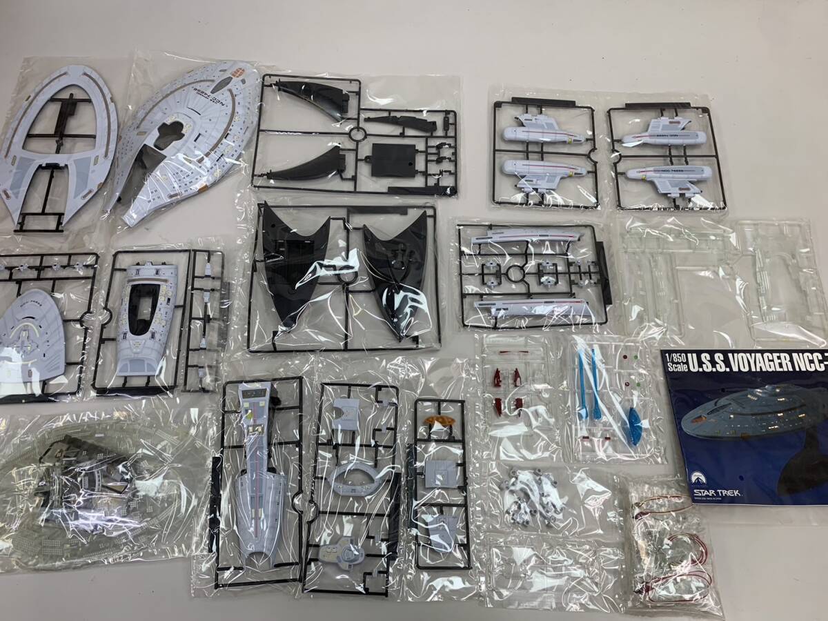 240326C U.S.S VOYAGER NCC-74656 1/850 Voyager Star Trek BANDAI STAR TREK toy toy construction toy plastic model not yet constructed 