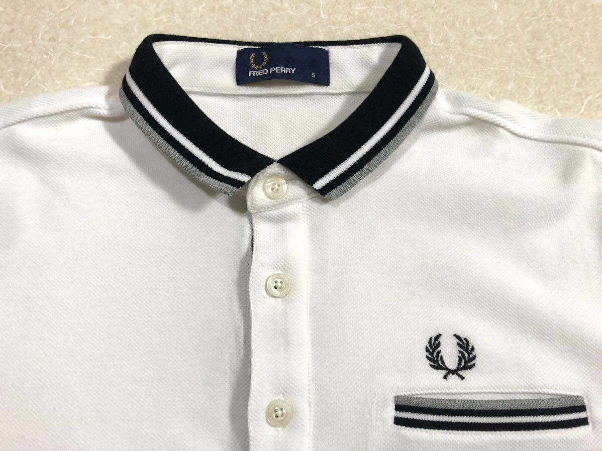 美品　Sサイズ　FRED PERRY　フレッドペリー　 半袖ポロシャツ_画像2