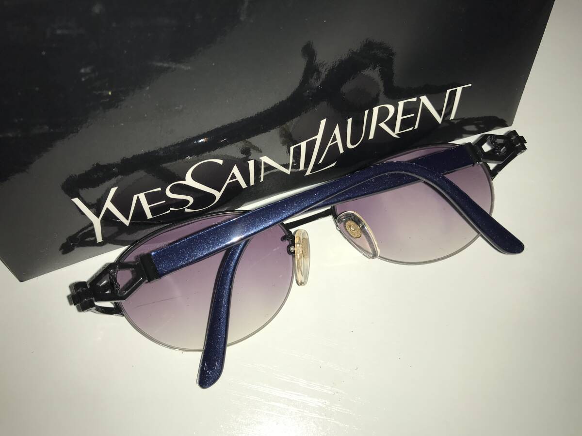 美品イヴ・サンローランの素敵なサングラス本物￥500から_画像4
