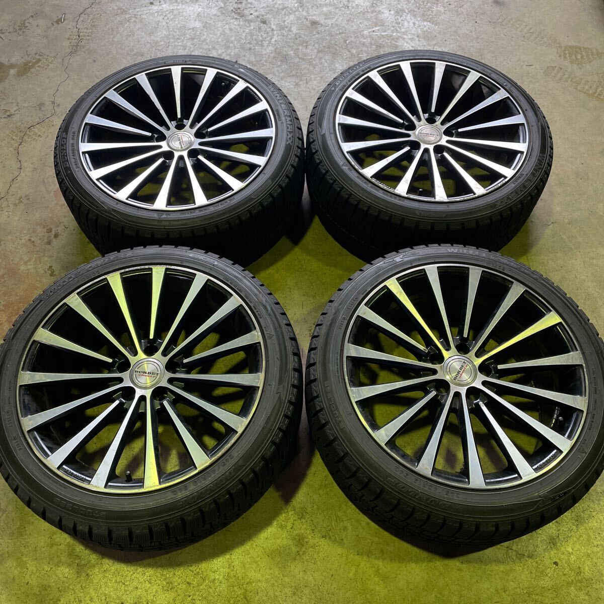 245/40R19 スタッドレス　4本　メルセデスベンツ　ホイールセット　8.5J オフセット30 112 5H ハブ径66mm ボルト穴径約15mm BORBET _画像1