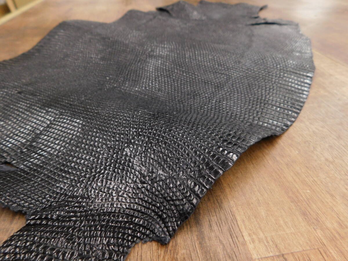 特大サイズ トカゲ革（リザード） 黒（ブラック） 1枚の画像3