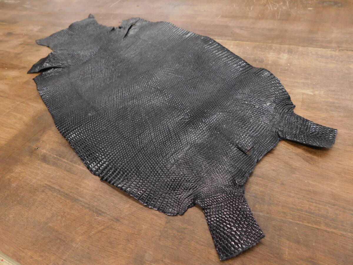特大サイズ トカゲ革（リザード） 黒（ブラック） 1枚の画像2