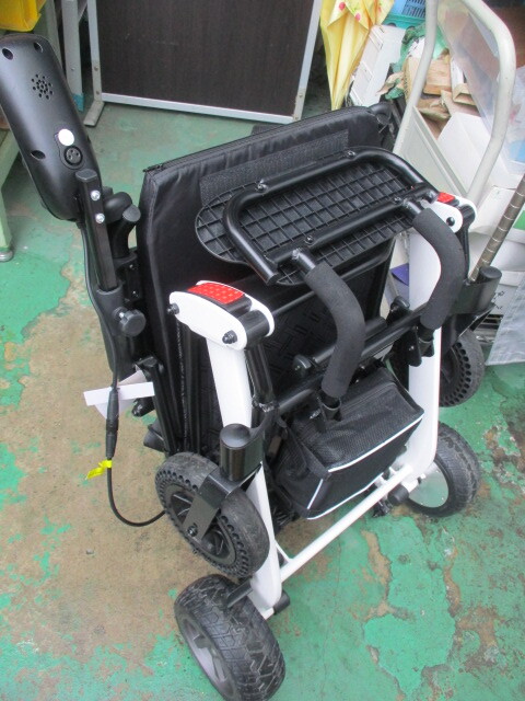 Y745/美品 Electric Wheel Chair 介助用 電動 車椅子 介護 リハビリ 引き取り歓迎 発送可_画像6