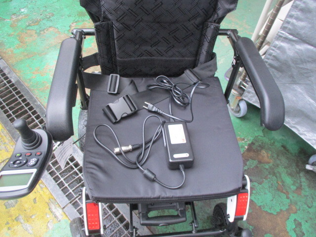 Y745/美品 Electric Wheel Chair 介助用 電動 車椅子 介護 リハビリ 引き取り歓迎 発送可_画像3