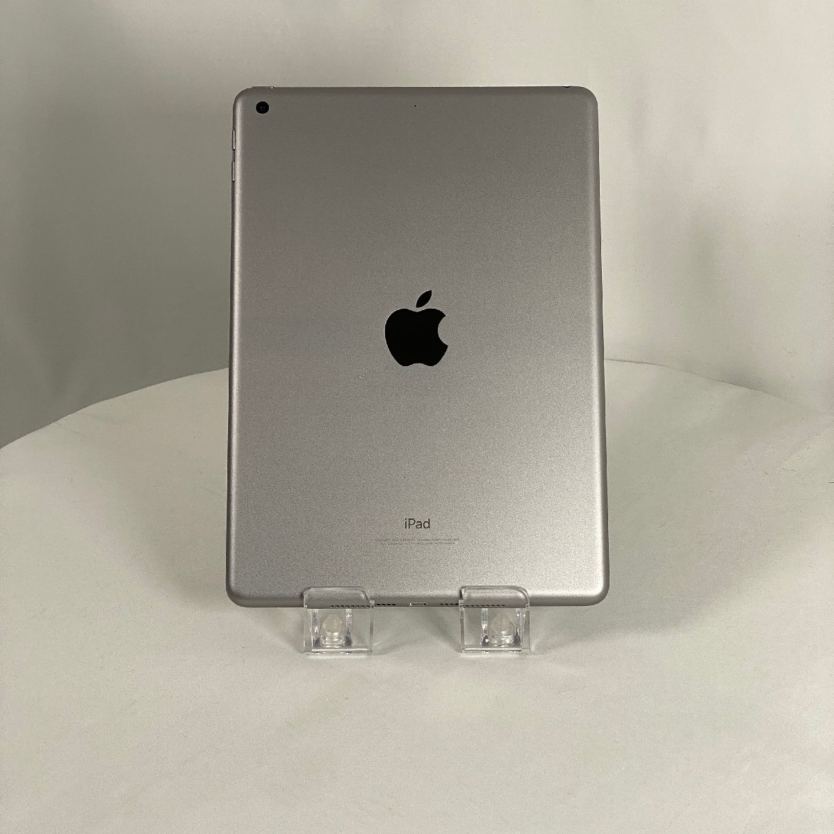 ★１円スタートお得！★iPad（第5世代） Apple 32GB スペースグレイ アップル 【中古】店頭展示品_画像3
