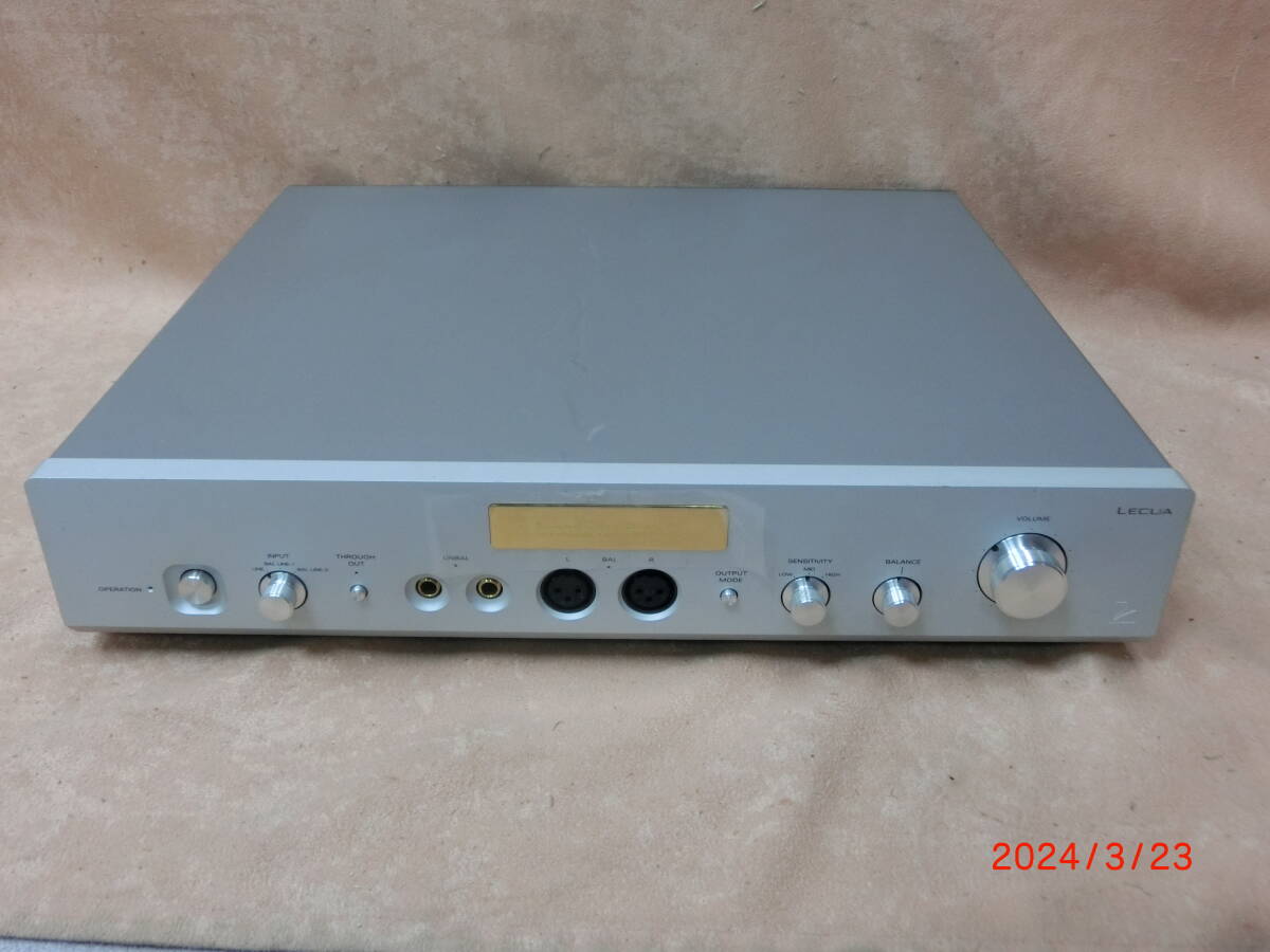 (中古品) ヘッドフォンアンプ　LUXMAN P-700U 動作品_画像2