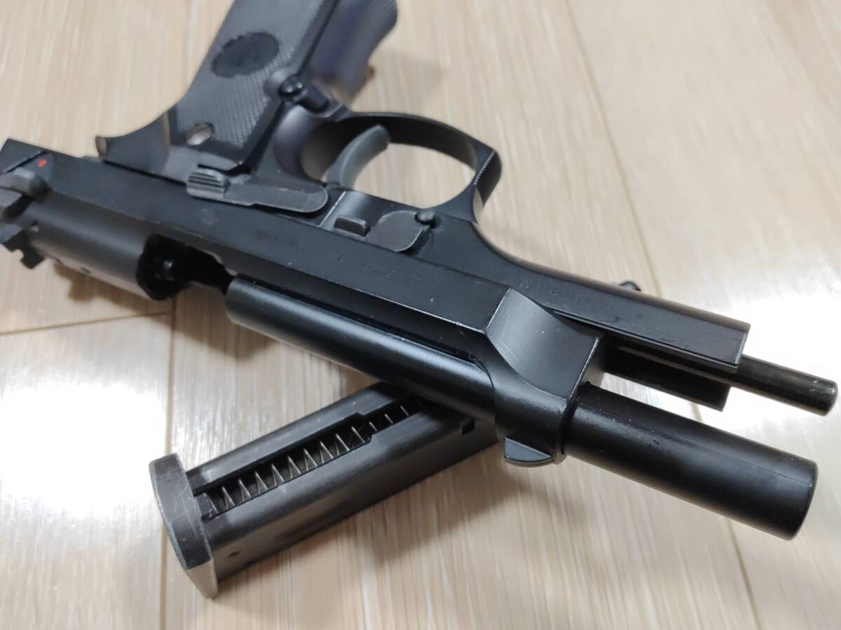 マルイ ベレッタ M92F ミリタリーモデル ガスブローバックの画像6