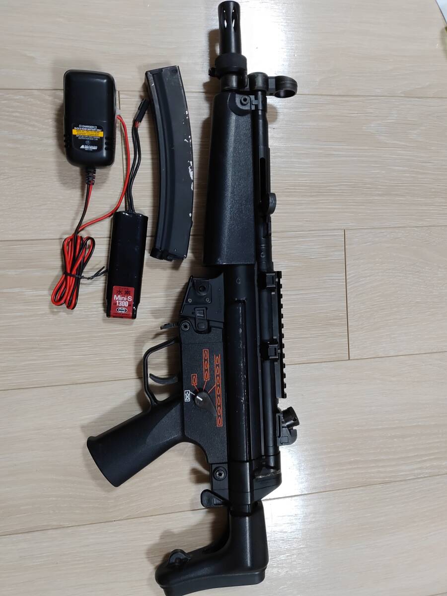 マルイ MP5J 多弾マガジン バッテリー急速充電器付 スタンダード電動ガン_画像1