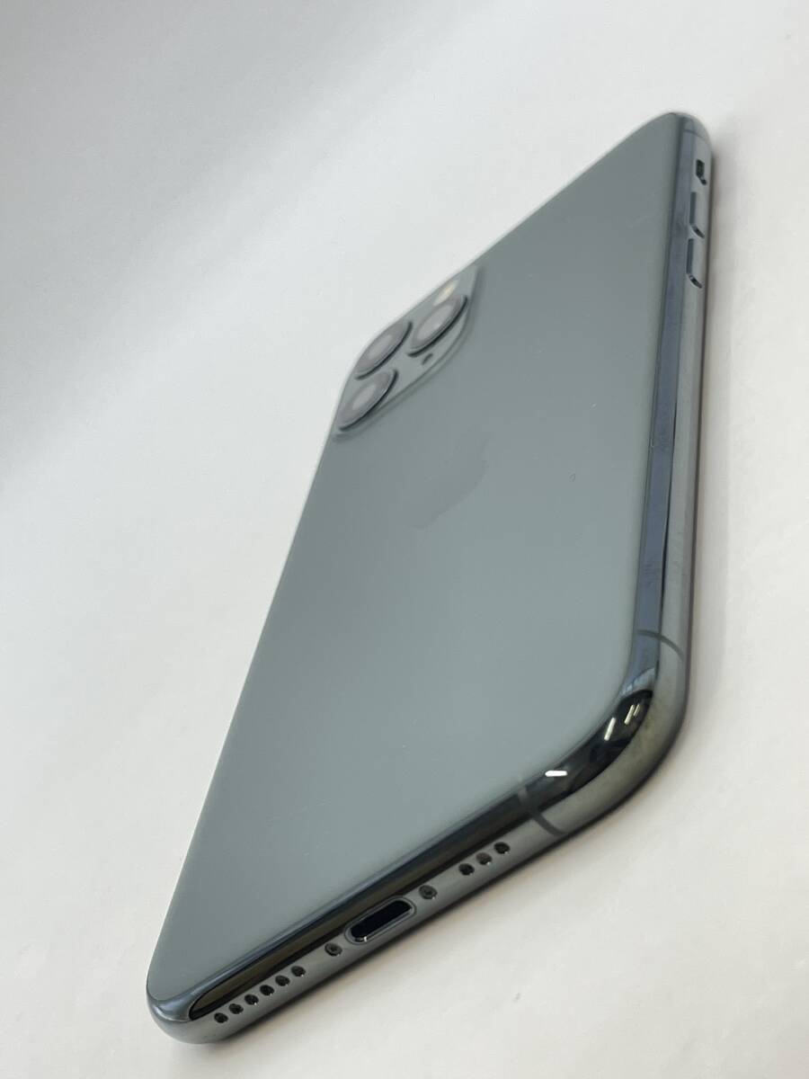 （KT011383）【爆速発送・土日発送可】iPhone 11 Pro ブラック 256GB 利用制限 ◯ 1円スタート Apple アイフォン【キャリア・au】_画像6