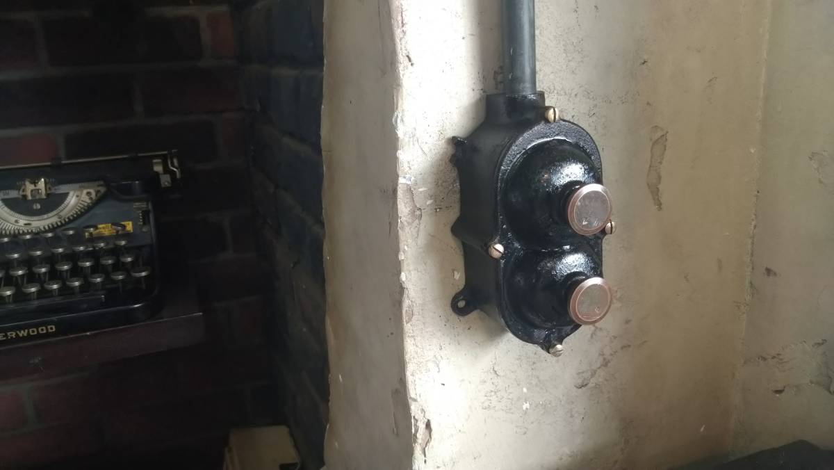 ビンテージ インダストリアル ロータリー スイッチ 2連 vintage industrial rotary 2gang switch 1950 Made in England_画像1