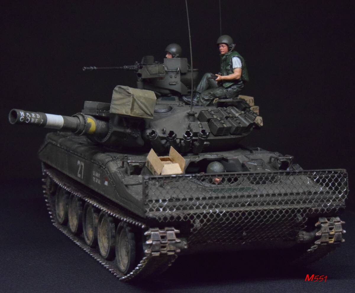  final product Tamiya 1/35 M551sheli Dan ( Vietnam war ) has painted final product 