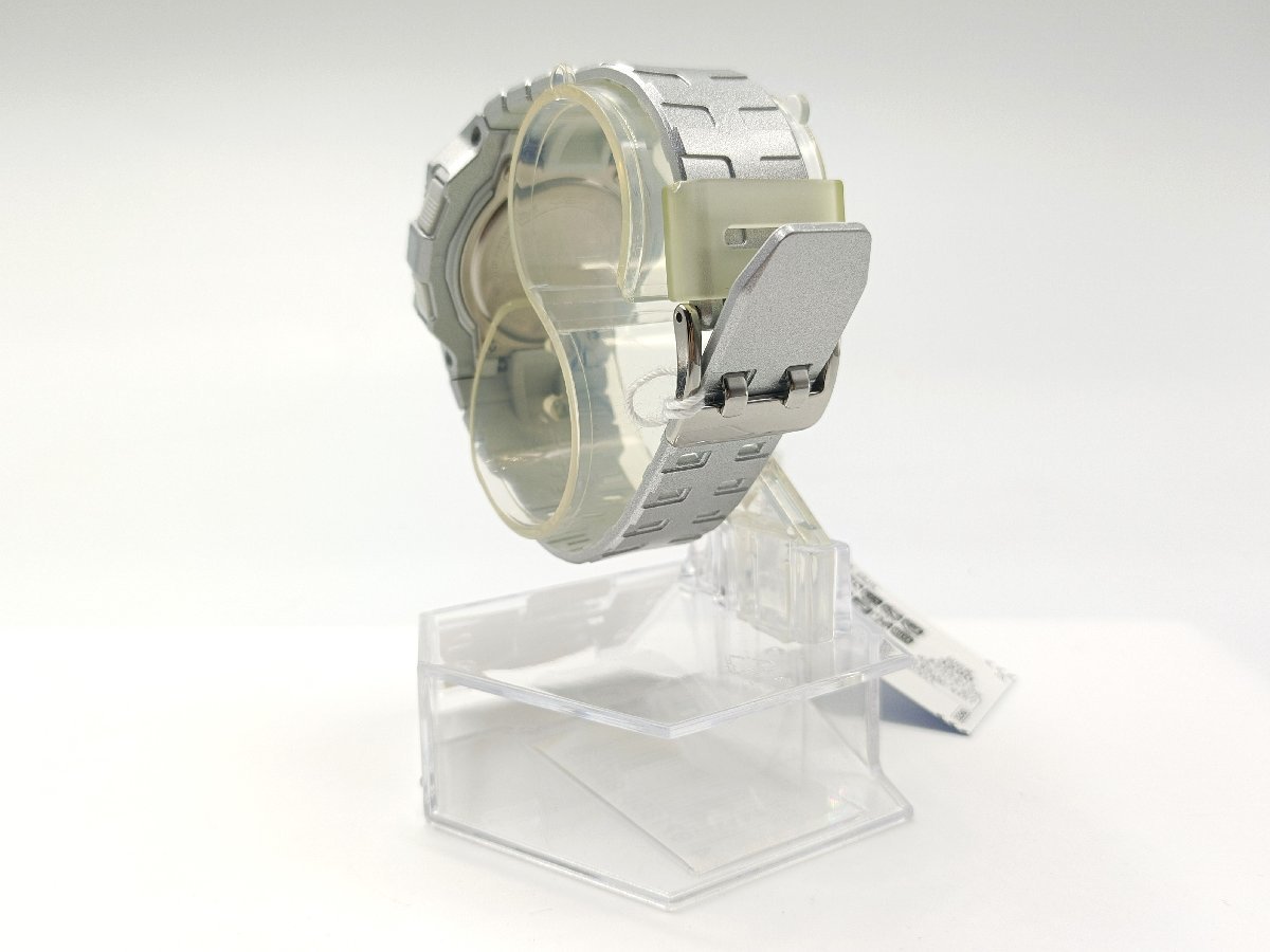 未使用品 CASIO／カシオ G-shock mini GMN-550-8BJR シルバー 腕時計の画像3