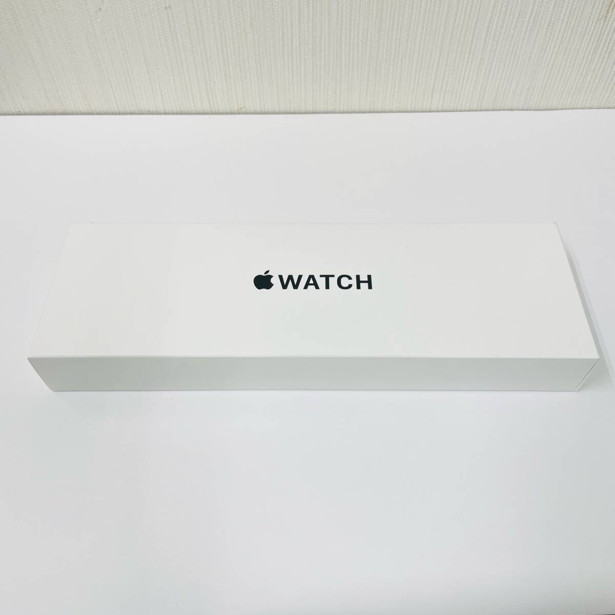 C-03081SI 【新品未開封】 Apple Watch SE Gen2 第2世代 (GPS + Cellularモデル) 40mm ミッドナイトアルミニウムケース スポーツループの画像1