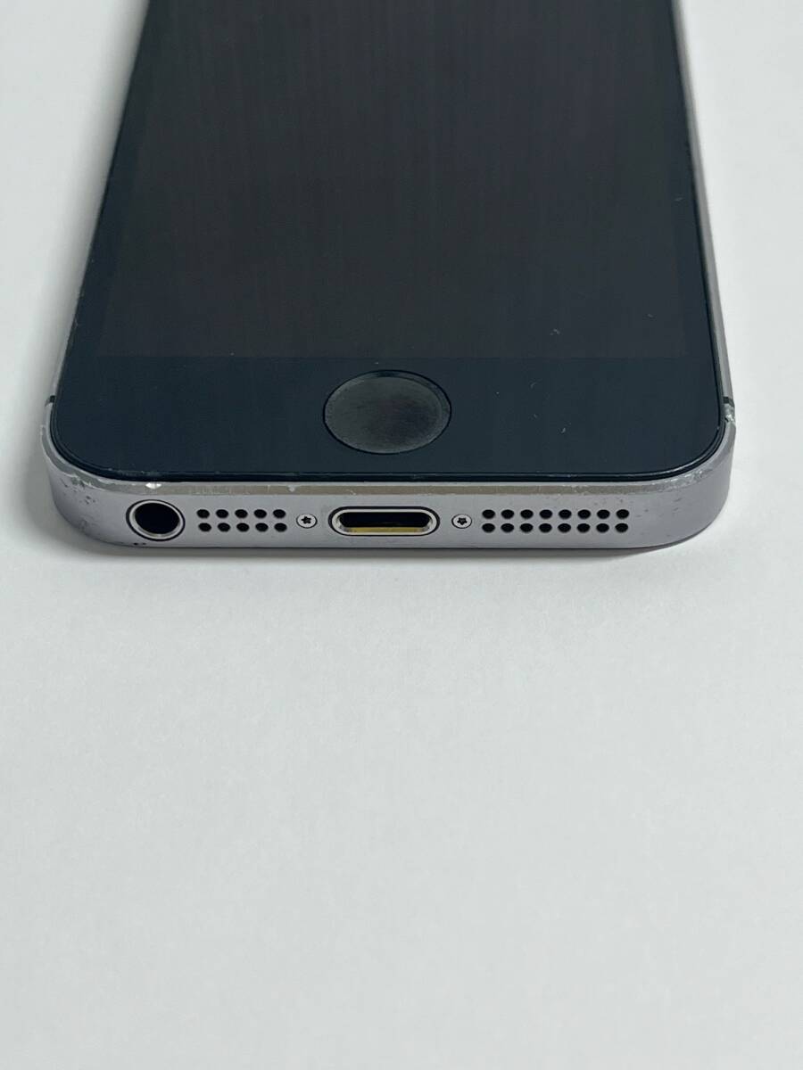 C-311Y 【中古】iPhone SE 第一世代 MP822J/A 32GB スペースグレー softbank〇 SIMロック IMEI：353848087400839の画像4