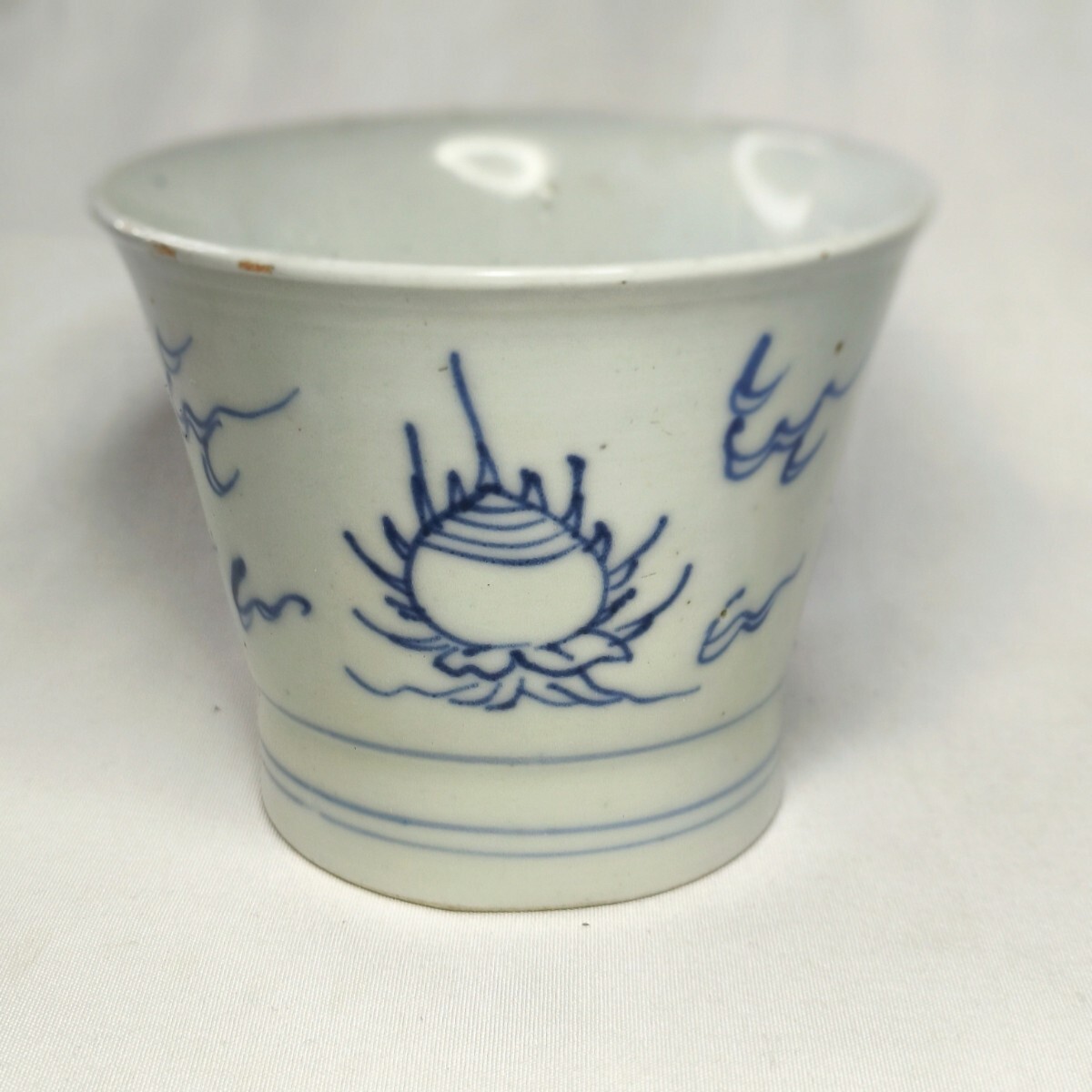 古伊万里 染付 蕎麦猪口 江戸中期 手描き 祥龍図 高台杯 古伊万里 染付 蕎麦猪口 江戸中期 手描き 祥龍図 高台杯