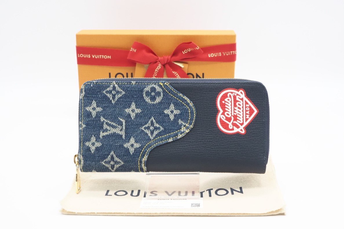 ☆安心の３大保証☆ Aランク ≪LOUIS VUITTON ルイ ヴィトン/ジッピーウォレット≫ M81107 モノグラムデニム トリヨン NIGO ヴェルティカルの画像1