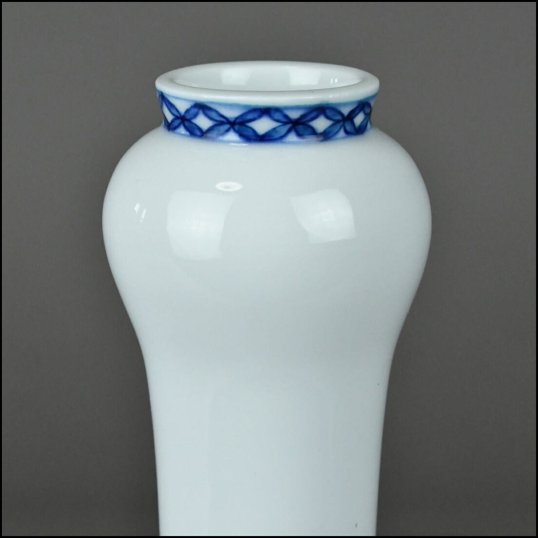 Yahoo!オークション - 高麗庵【中村清六】白磁 染付 花入 花瓶 共箱 茶