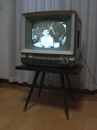 東芝真空管テレビ 型式T14EK 昭和３４年発売開始のテレビです オーバーホール整備済みです 真空管テレビ工房FC2の画像1