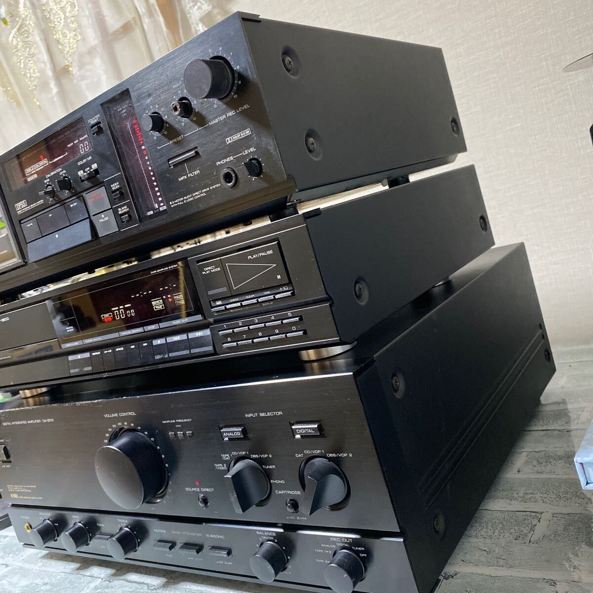 （19）KENWOOD ケンウッド 、KX-880G、DP-990D、DA-9010 カセットデッキ ■ステレオチューナーAM/FM オーディ通電確認済み3台セット_画像3