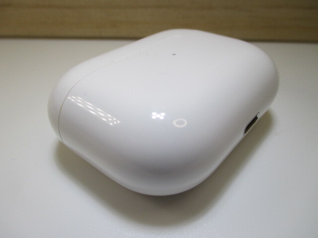 ☆Apple 純正 AirPods エアポッズプロ 第一世代 充電器 ケースのみ(A2190)⑥!!_画像5