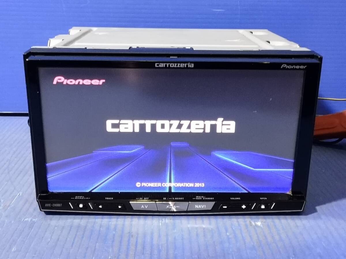 【ジャンク/起動しない為】パイオニア　カロッツェリア　サイバーナビ　AVIC-ZH0007　フルセグ/CD/DVD/SD/USB/Bluetooth/HDMI　　　0305-6_画像1