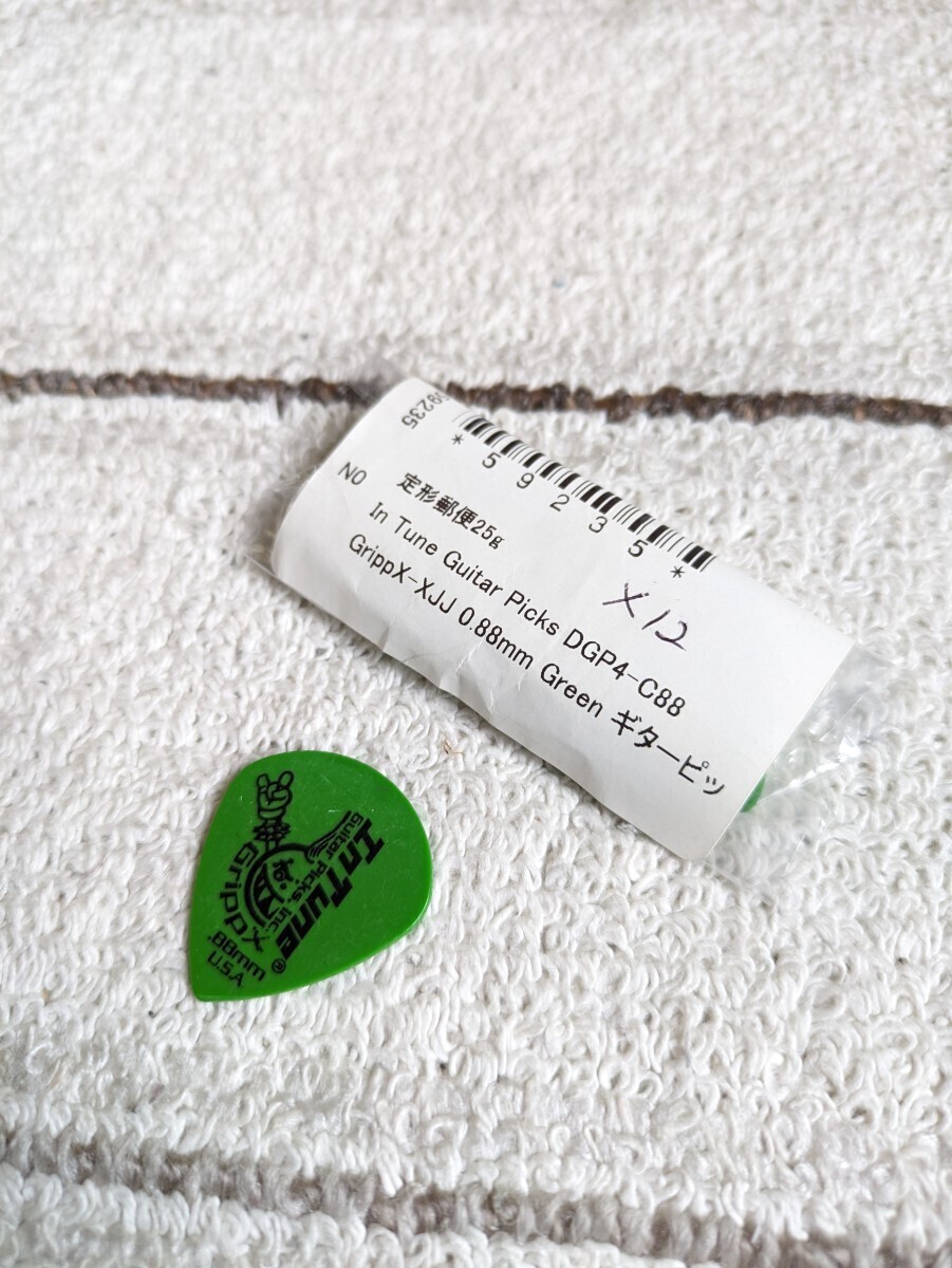 In Tune Guitar Picks DGP4-C88 GrippX-XJJ 0.88mm Green ギターピック×12枚 Jumbo Jazzサイズ 新品未使用品_画像3