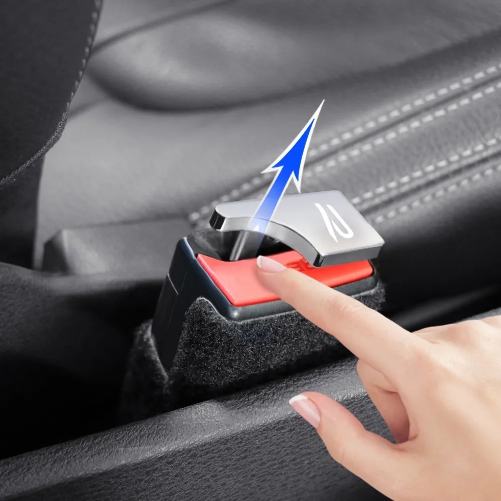 BMW seat belt buckle clip cover dust prevention emblem universal foreign automobile Japan car silver 2 piece 